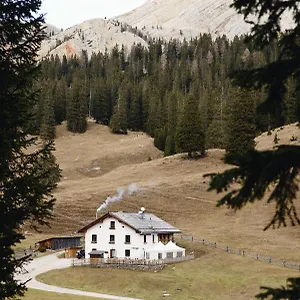 Lodge Rifugio Malga Ra Stua, Cortina dʼAmpezzo