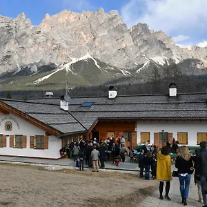 Jaegerhaus Cortina dʼAmpezzo