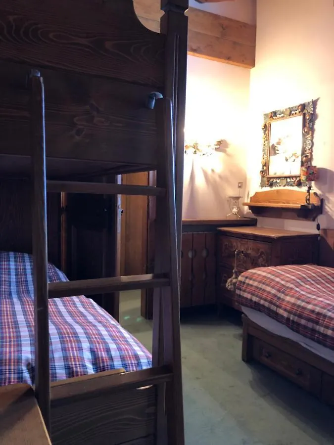Suite Cortina Cortina dʼAmpezzo 0*,  Itálie